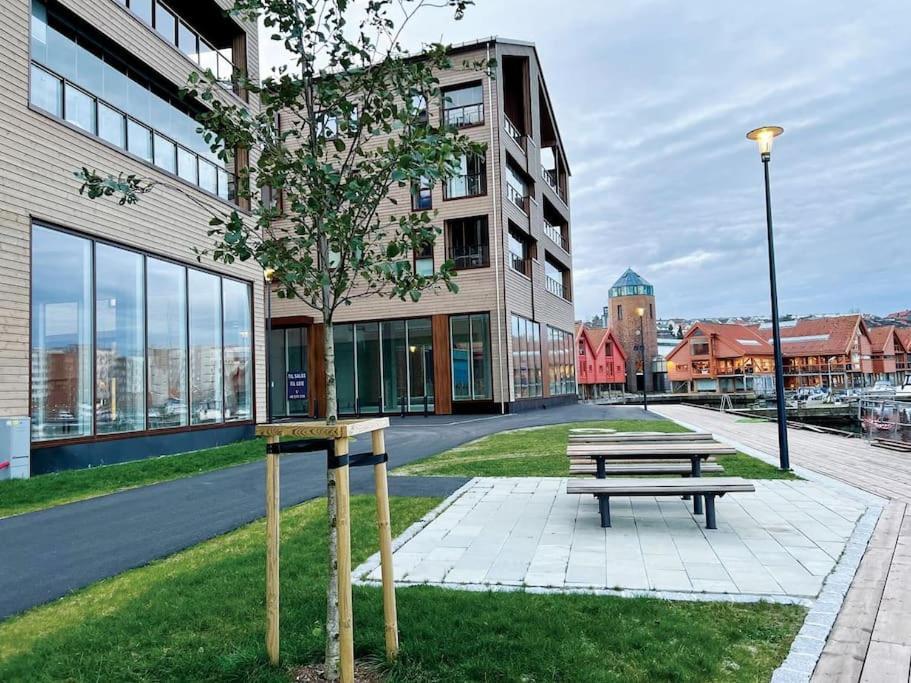 Stor Leilighet Sentralt I Sandnes サンネス エクステリア 写真